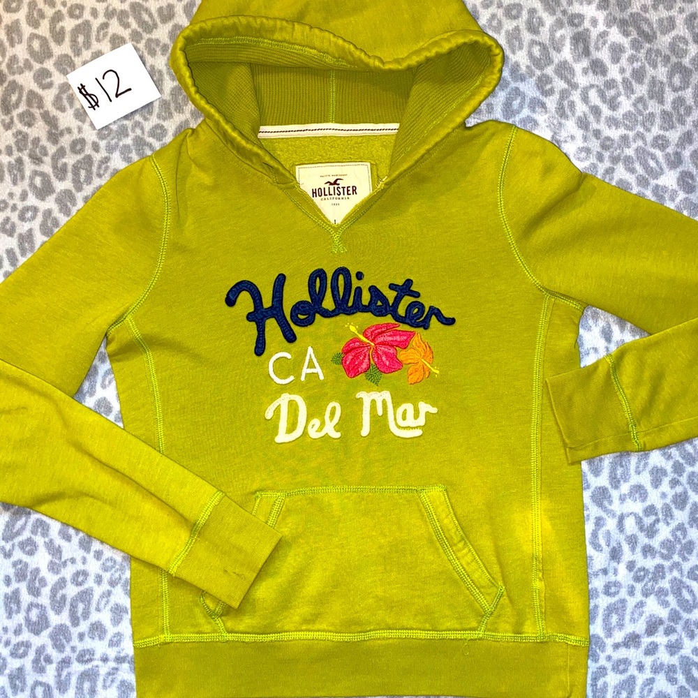 Hollister Sweatshirt. LARGE but fits like a SMALL